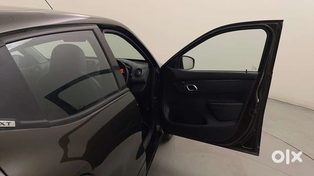Renault Kwid 1.0 Rxt Amt, 2018, Petrol