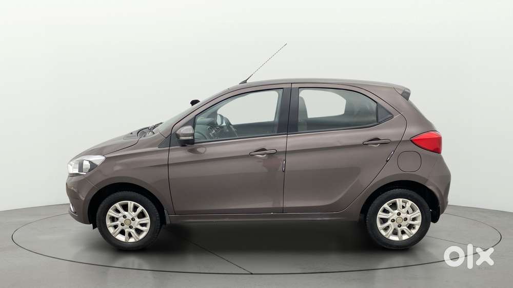 Tata Tiago 1.2 Revotron Xza, 2018, Petrol