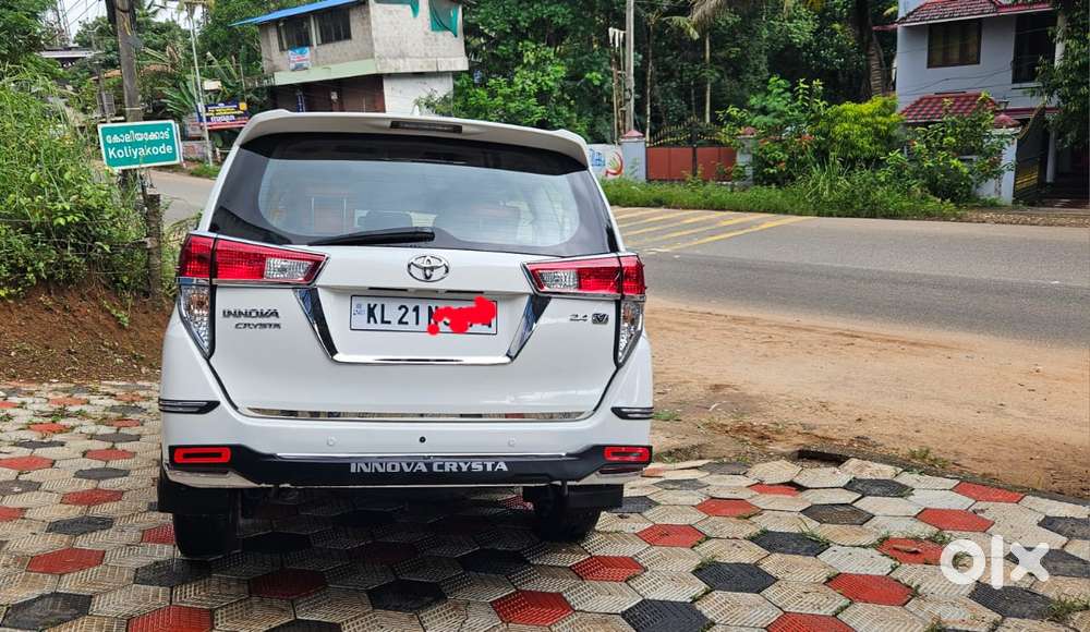 Toyota Innova Crysta G 8 Str, 2017, Diesel