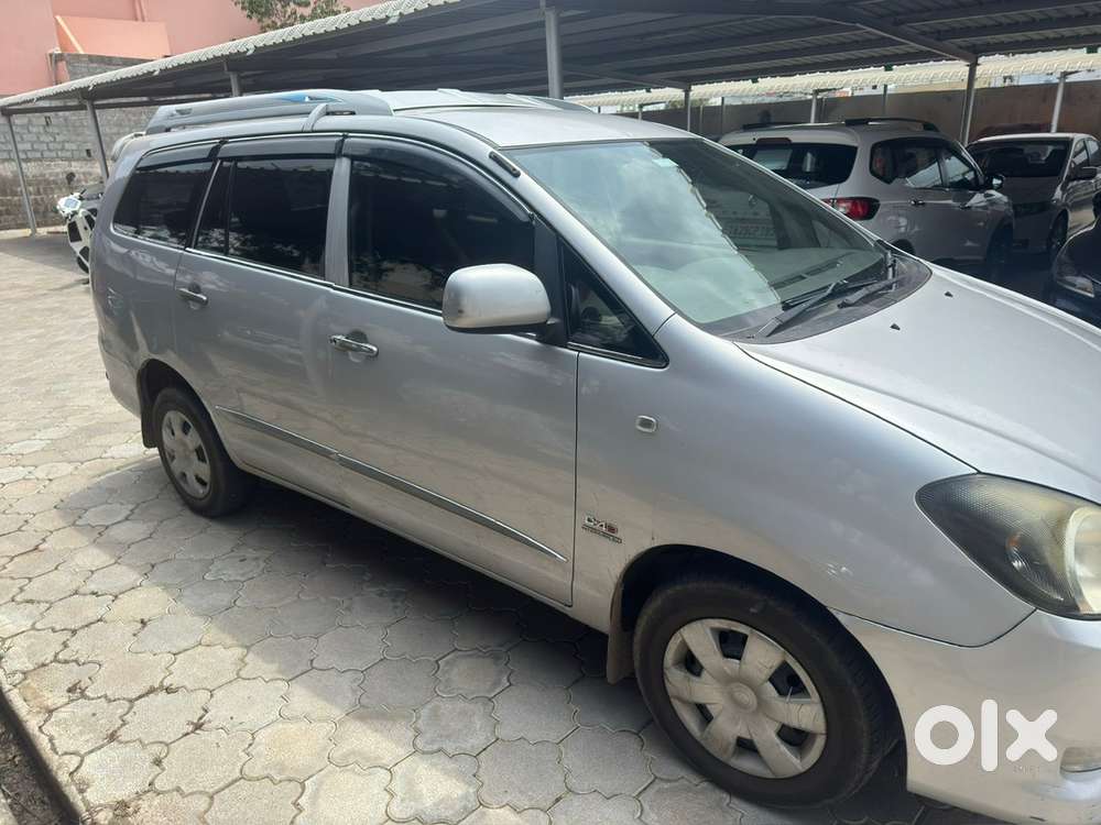 Toyota Innova Diesel 2011