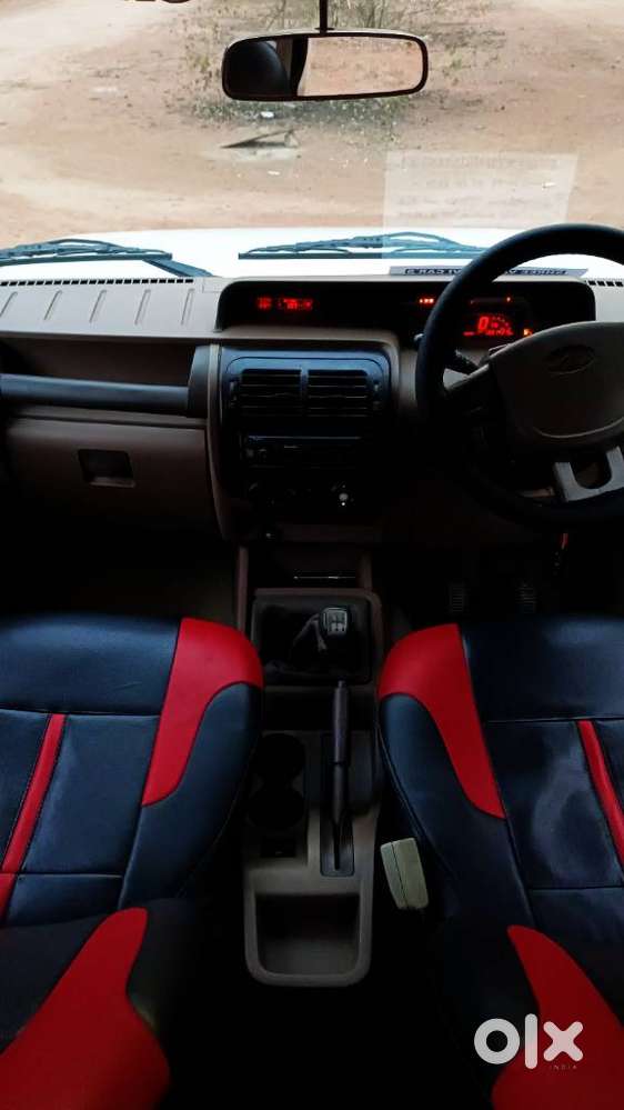 Mahindra Bolero, 2016