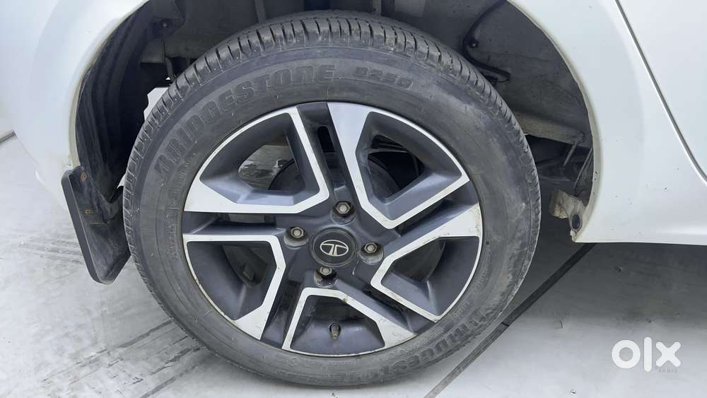 Tata Tiago Xza Plus, 2022, Petrol