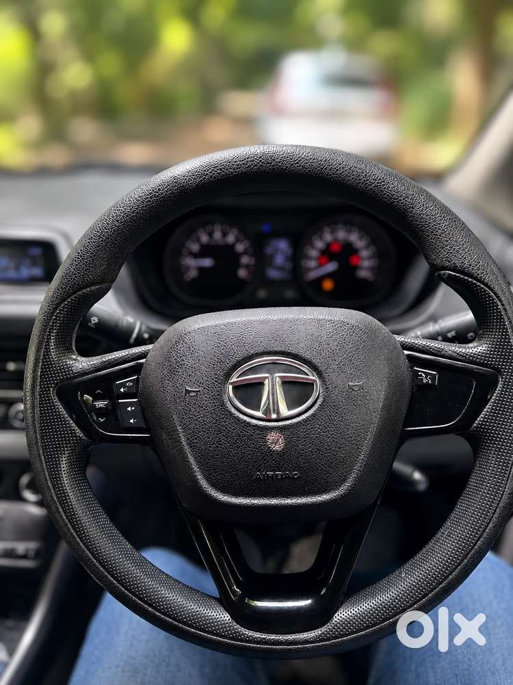 Tata Nexon 1.5 Revotorq Xma Amt (s), 2019, Petrol