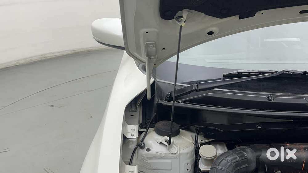 Maruti Suzuki Swift Vvt Vxi, 2022, Petrol