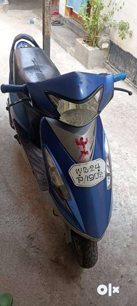 Olx barasat hot sale scooty