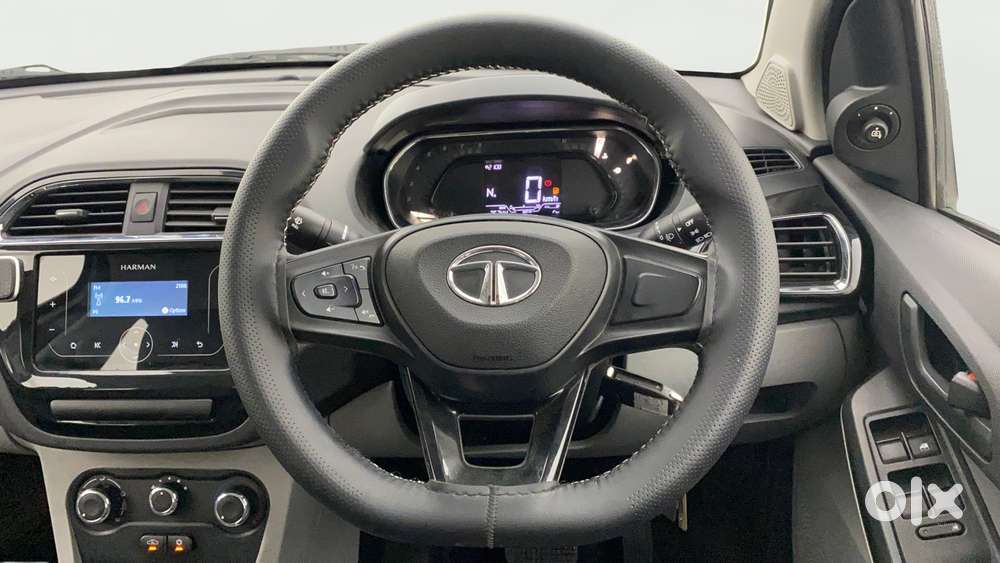 Tata Tiago 1.2 Revotron Xta, 2023, Petrol