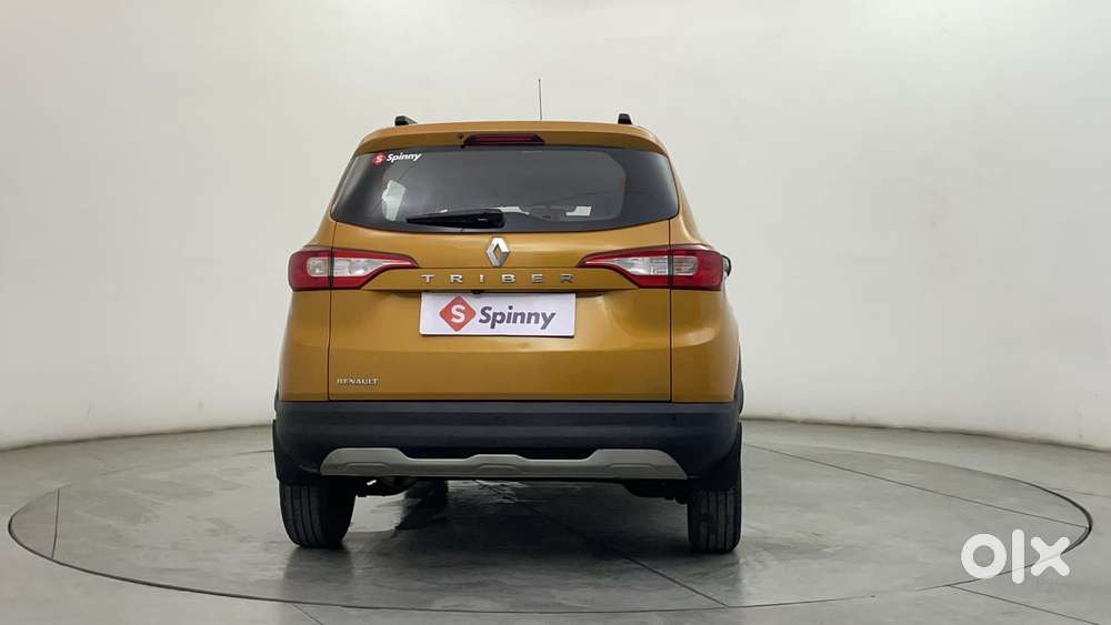 Renault Triber Rxz, 2023, Petrol