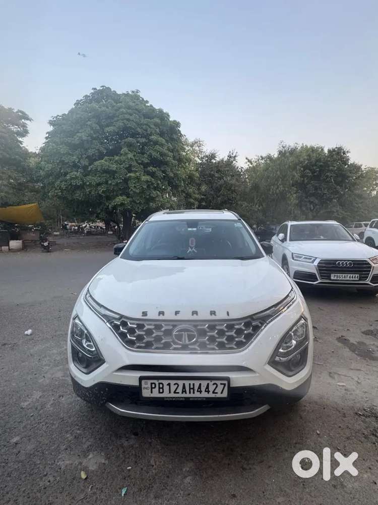 Tata Safari Xt+ Manual Diesel 2022 Well Maintained