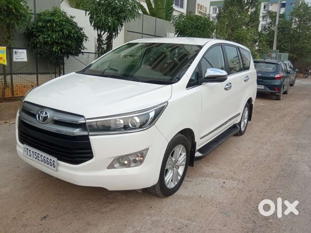 Toyota Innova Crysta 2.8z Automatic, 2017, Diesel