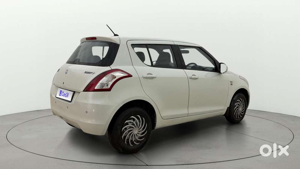 Maruti Suzuki Swift 1.2 Lxi (o), 2017, Petrol