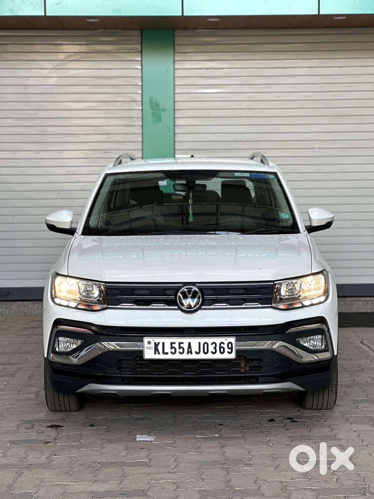 Volkswagen Taigun 1.0 Tsi Highline At, 2023, Petrol