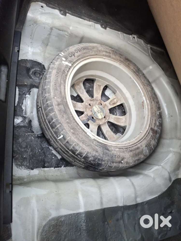 Hyundai Verna 2013 Petrol Manual Car