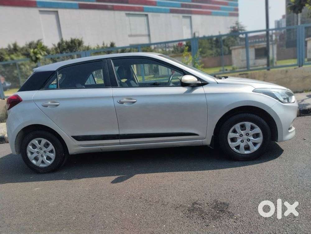 Hyundai I20 Sportz 1.2 Bs-iv, 2015, Cng & Hybrids