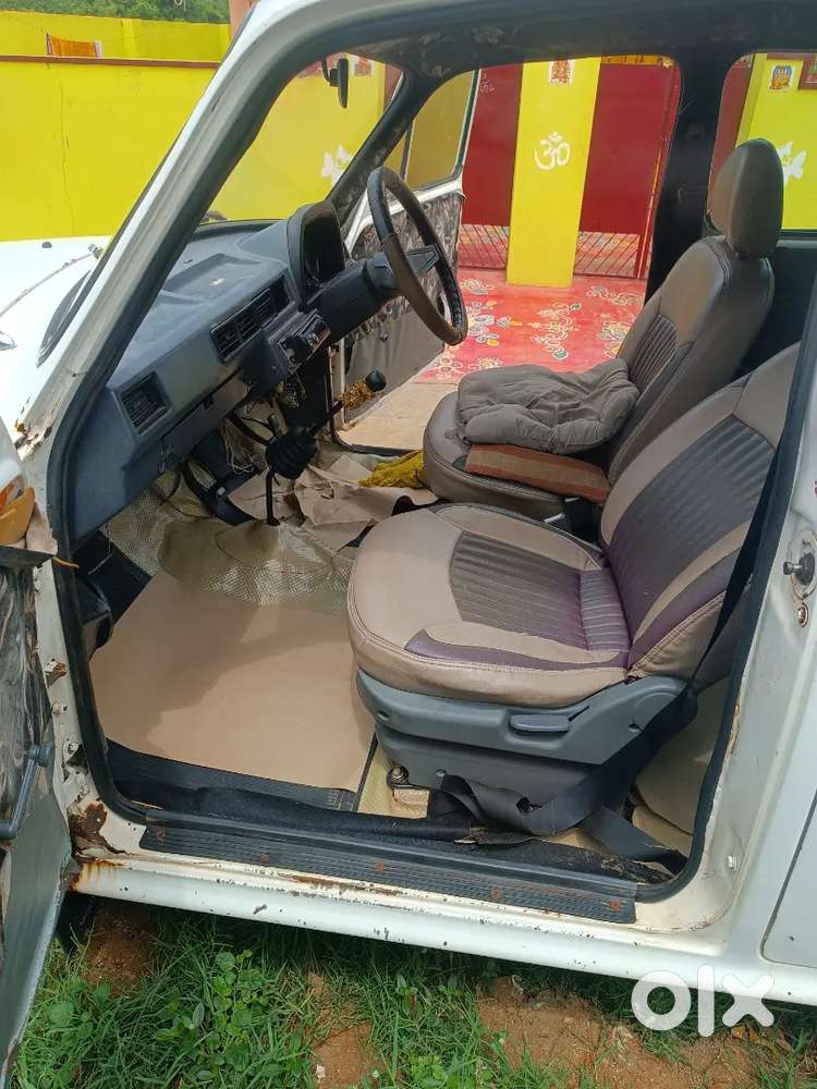 Ambassador Classic Nova 2000