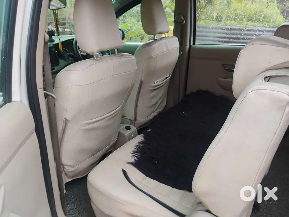 Maruti Suzuki Ertiga Vxi 2022