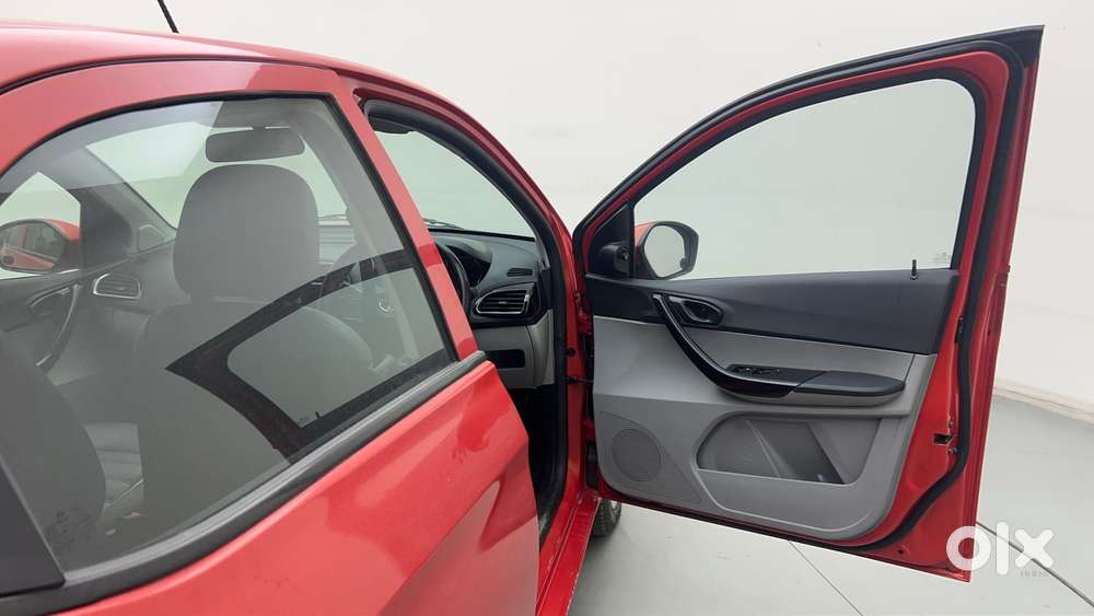 Tata Tiago 1.2 Revotron Xt Option, 2020, Petrol
