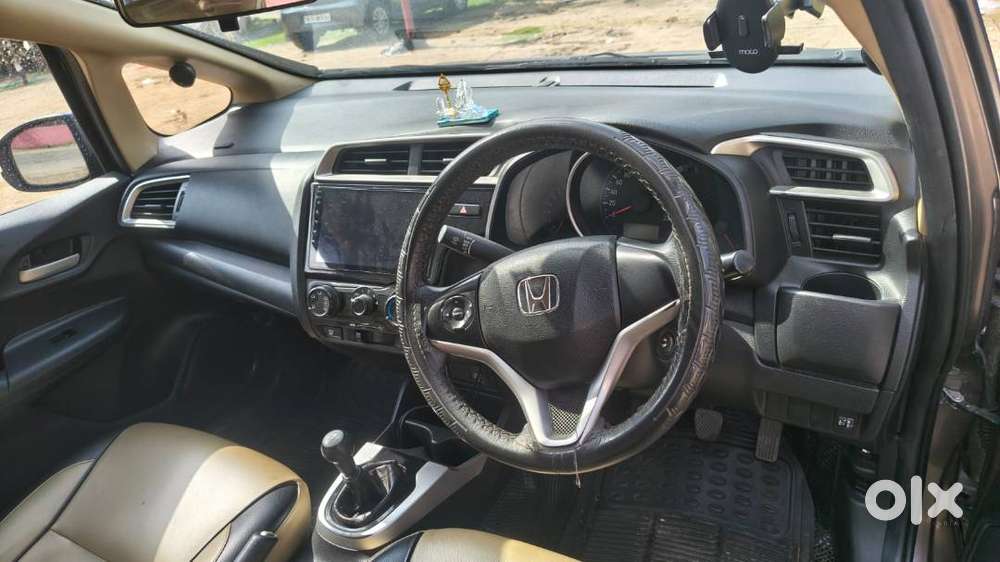 2016 Honda Jazz Smt Petrol  75,000 Km  Well Maintained