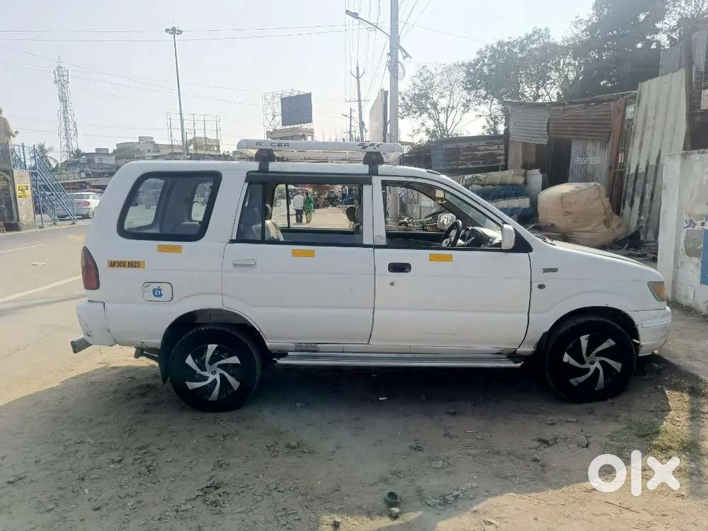 Chevrolet Tavera 2014 Diesel 100000 Km Driven