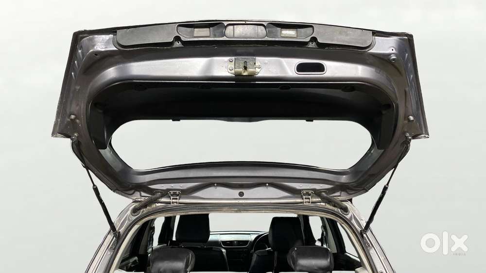 Maruti Suzuki Swift Vxi, 2016, Petrol