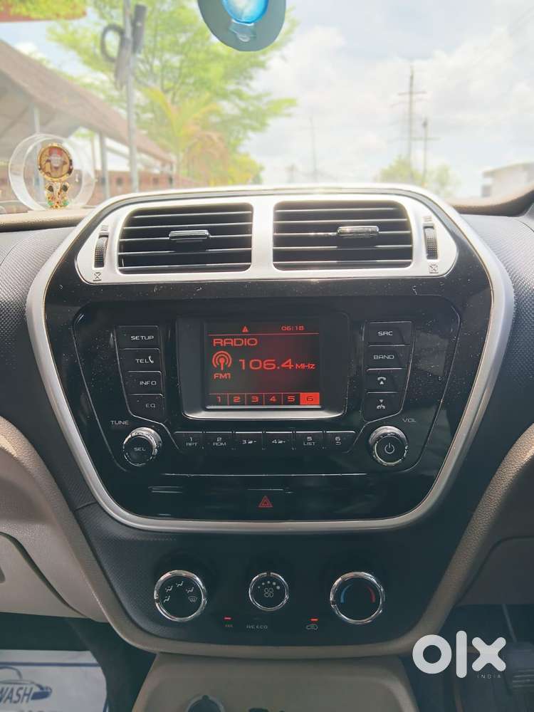 Mahindra Tuv 300 T8, 2016, Diesel