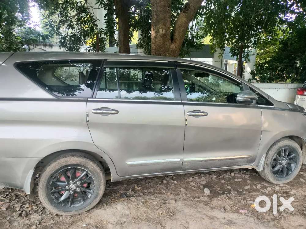 Toyota Innova Crysta 2018 डीज़ल