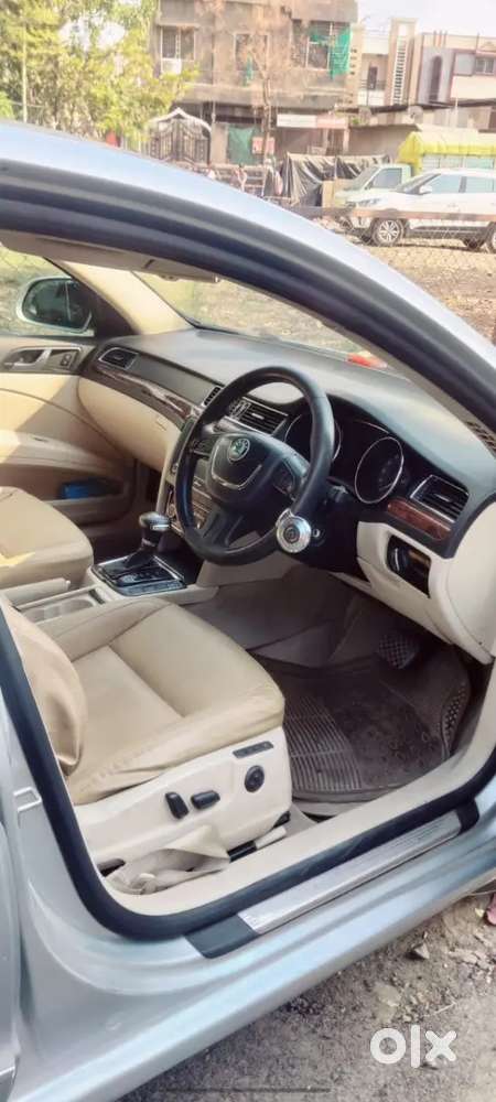 Skoda Superb Diesel All Electronic Function Okay Sunroof Working Condi