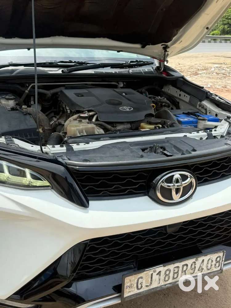 Toyota Fortuner Legender 2023