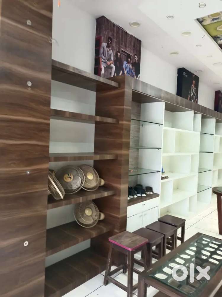 Showrooms furniture