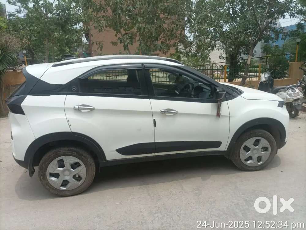 Tata Nexon Petrol 2024
