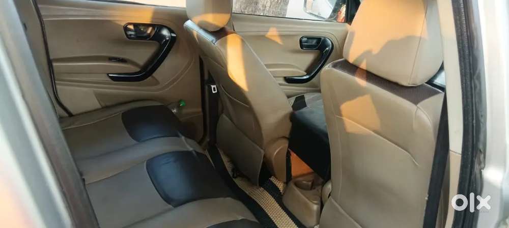 Mahindra Tuv 300 2016 Diesel 115000 Km Driven