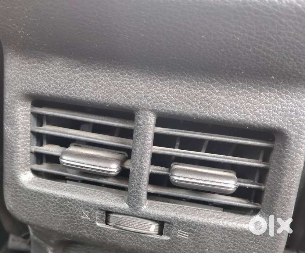 Maruti Suzuki Brezza 1.5 Vxi Smart Hybrid, 2023, Petrol