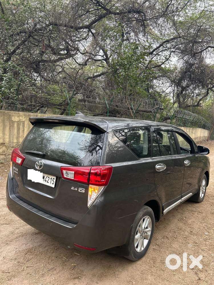 Toyota Innova Crysta