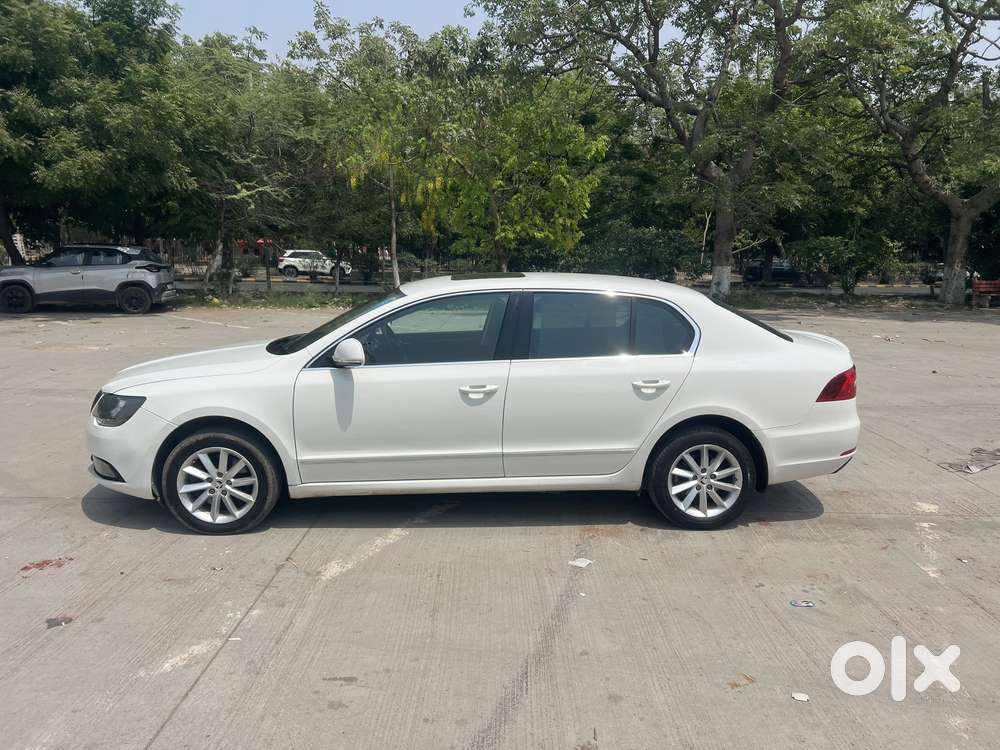 Skoda Superb 1.8 Elegance Tsi At, 2016, Petrol