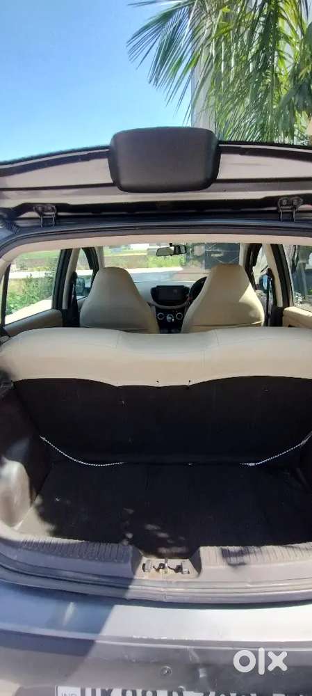 Hyundai I10 2009 Petrol 72400 Km Driven, Automatic Gears, Top Model