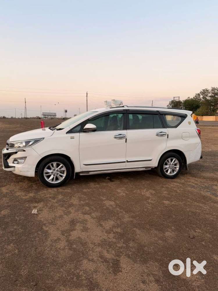 Toyota Innova Crysta 2.4 Gx Mt, 2020, Diesel