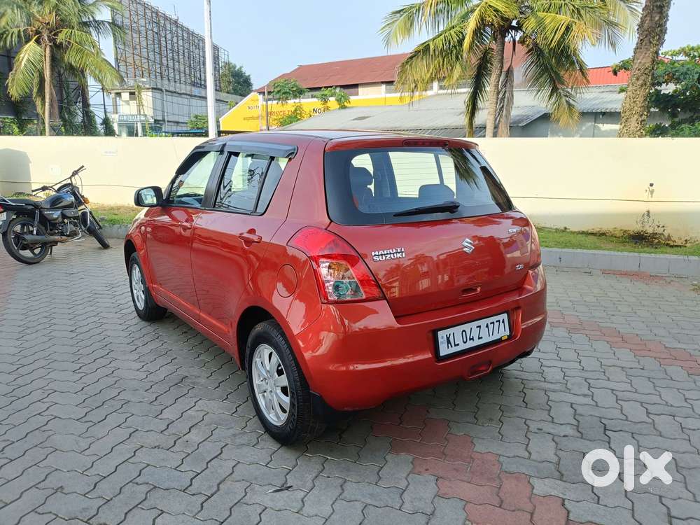 Maruti Suzuki Swift Zxi, 2010, Petrol