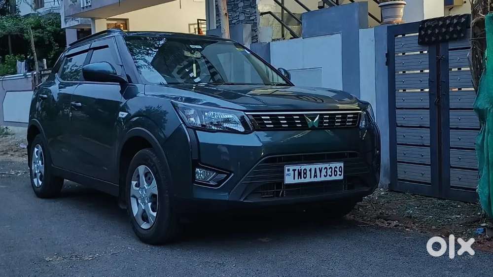 2024 Xuv300 W6 Petrol Mt  1st Owner  24k Km