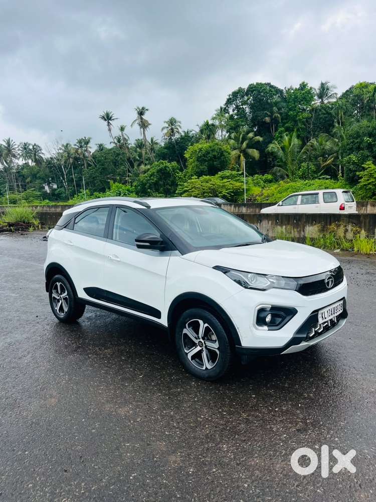 Tata Nexon 1.2 Revotron Xz Plus, 2022, Petrol