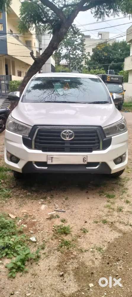 Toyota Innova Crysta 2021 Variant
