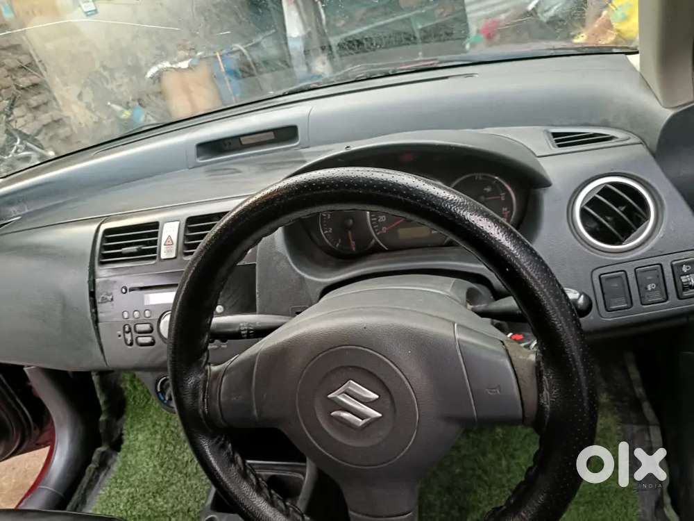 Maruti Suzuki Dzire 1.2 2010