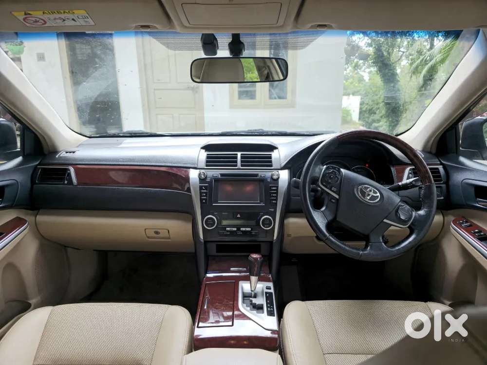 Toyota Camry 2.5 G 2013