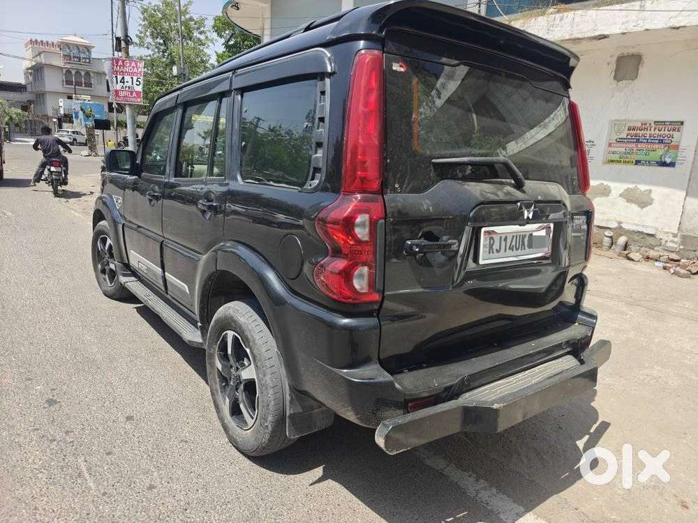 Mahindra Scorpio Classic 2.2 S 11 Mt 7 Str, 2024, Diesel