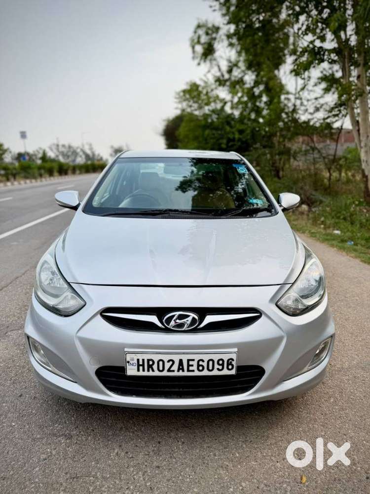 Hyundai Verna Fluidic 1.6 Vtvt Sx, 2014, Petrol