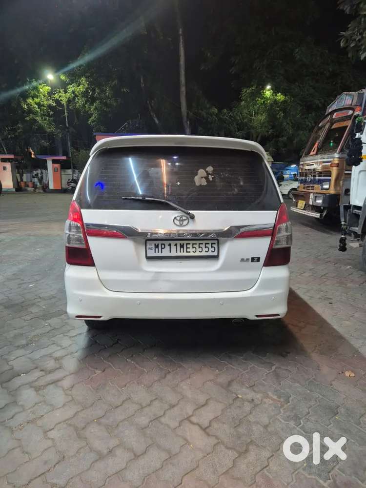Toyota Innova 2014 Diesel Well Maintained