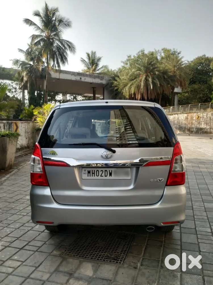 Toyota Innova 2015 V Diesel 7 Str 84000 Km Driven Excellent Condition
