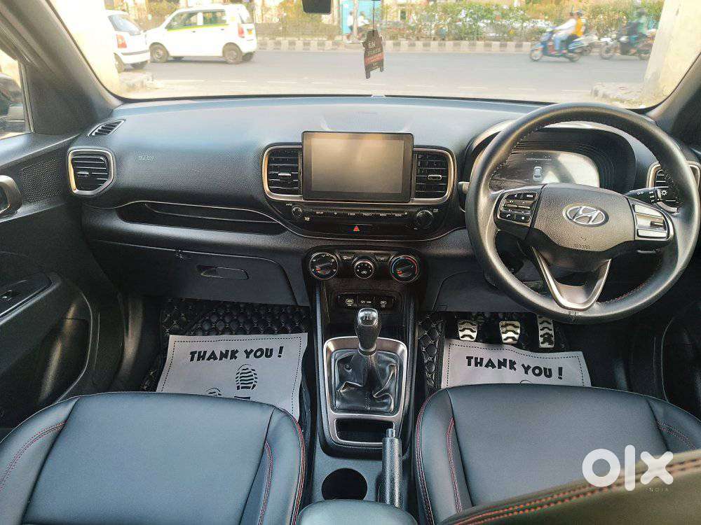 Hyundai Venue S(o) Knight Edition Mt, 2024, Petrol