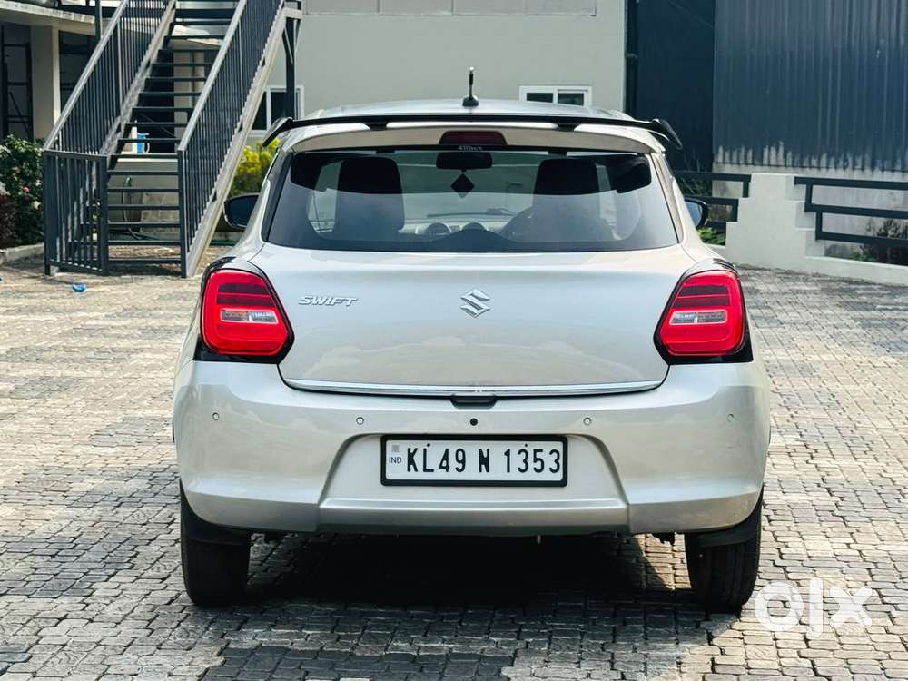 Maruti Suzuki Swift 1.2 Vxi (o), 2021, Petrol
