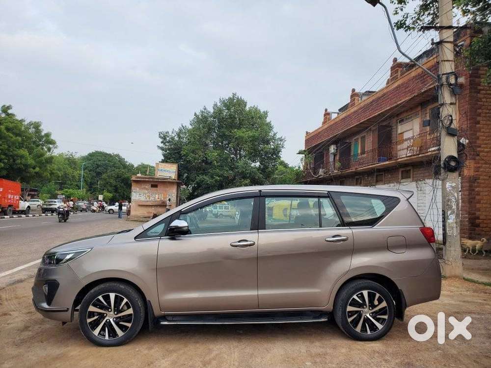 Toyota Innova Crysta Zx 2.4 Diesel 7 Seater, 2021, Diesel