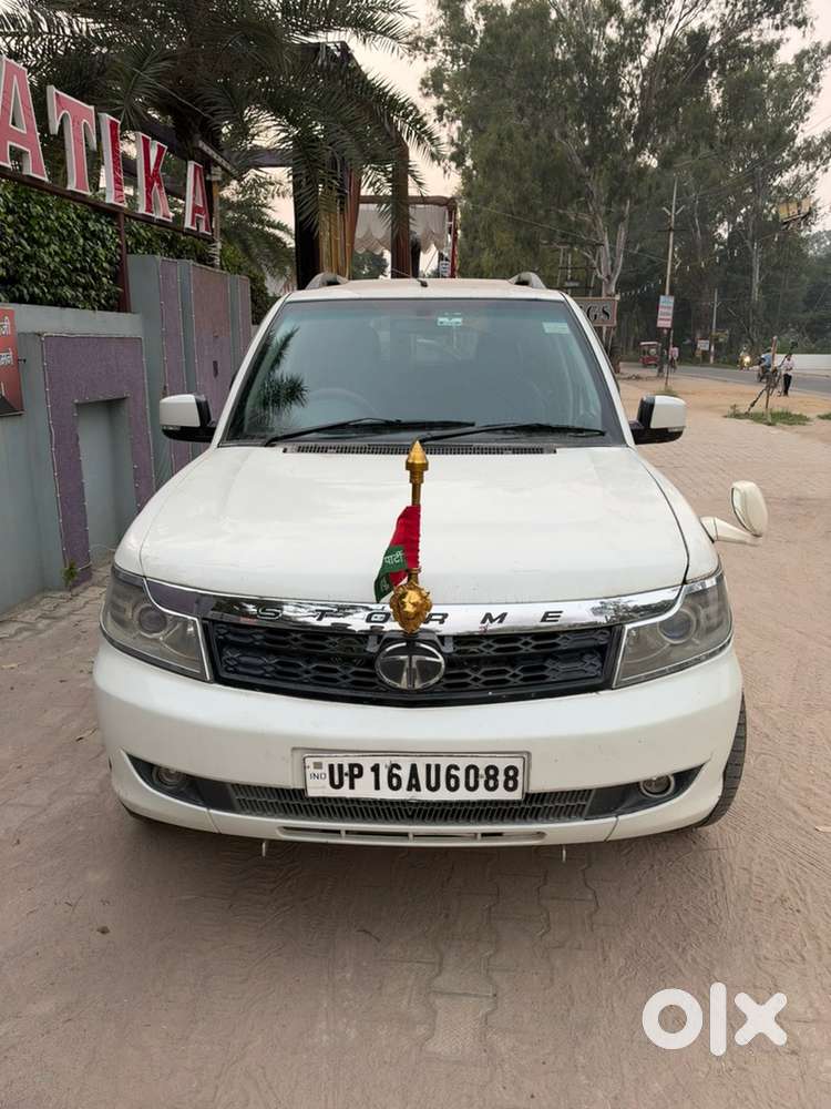 Tata Safari Storme 2014