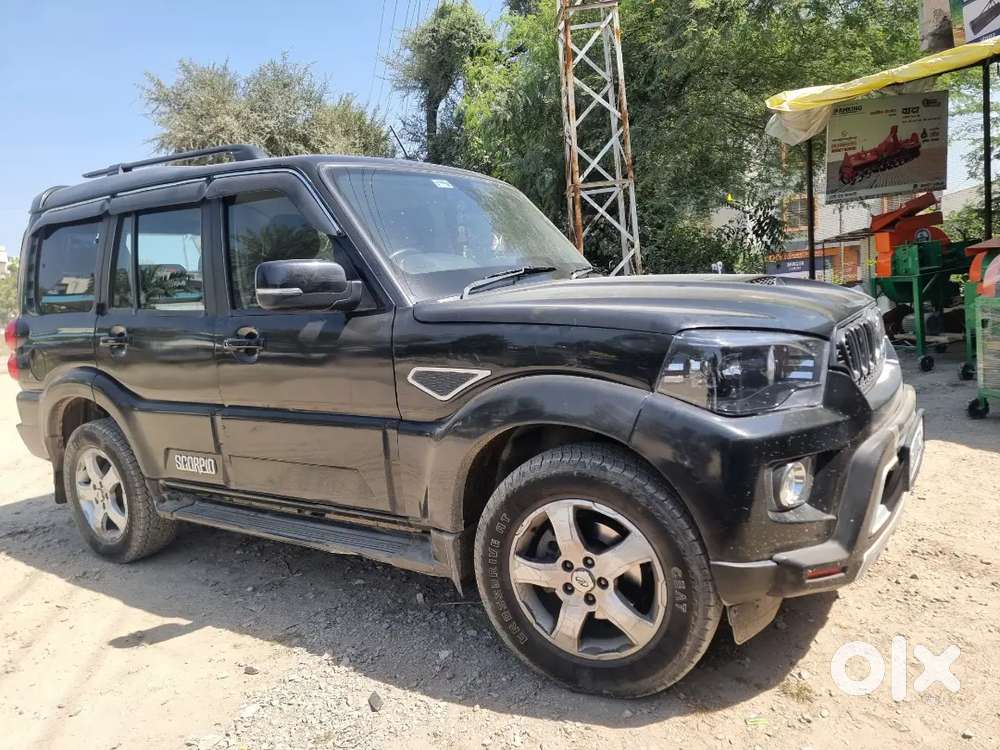 Mahindra Scorpio Classic 2022
